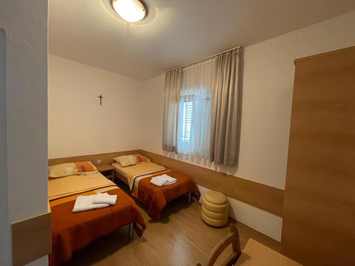 Bed and Breakfast Maca I Ante Pavlovic Меджугорье Экстерьер фото
